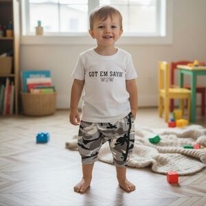 Boys Graphic T-Shirt and Camo Jogger Set Trendy 2-Piece Kids Streetwear Outfit